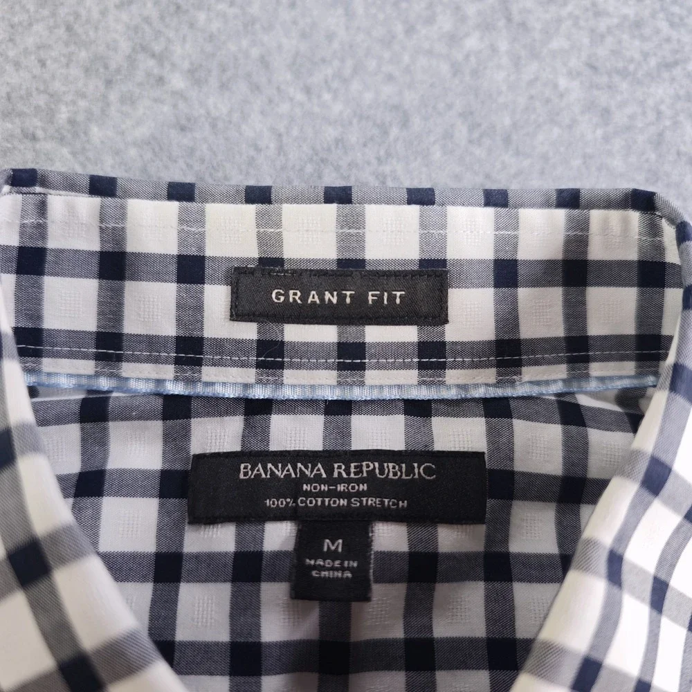 Banana Republic Shirt Mens Medium Grant Fit Non Iron Stretch White Blue Check